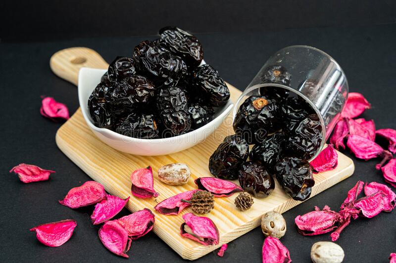 Ajwa Date (500gm)